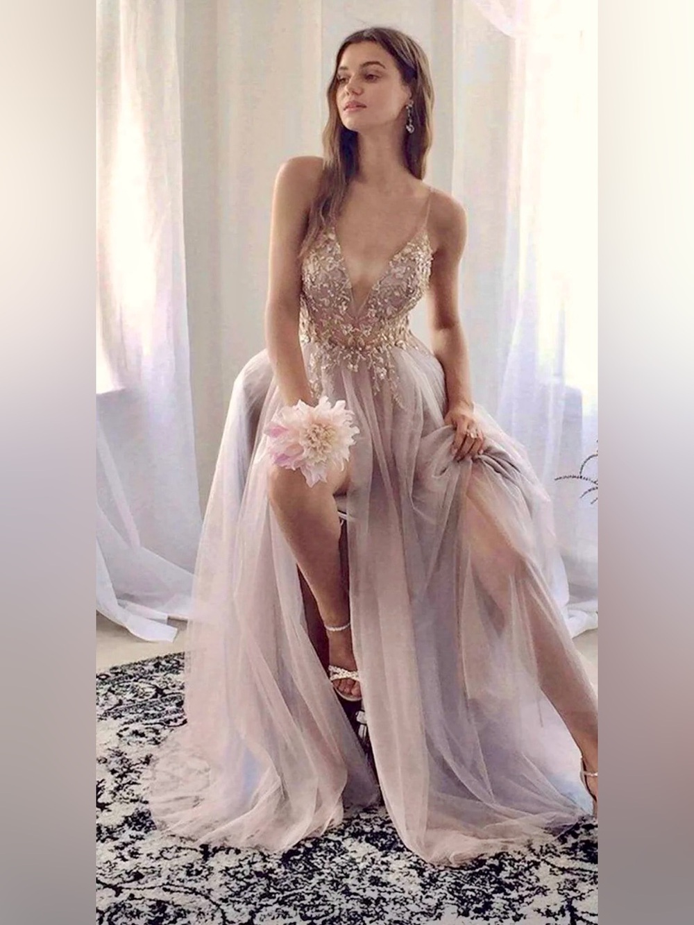 GORGEOUS 🌺Romantic Blush Pink V-Neck Beaded Tulle Prom Dress🌟